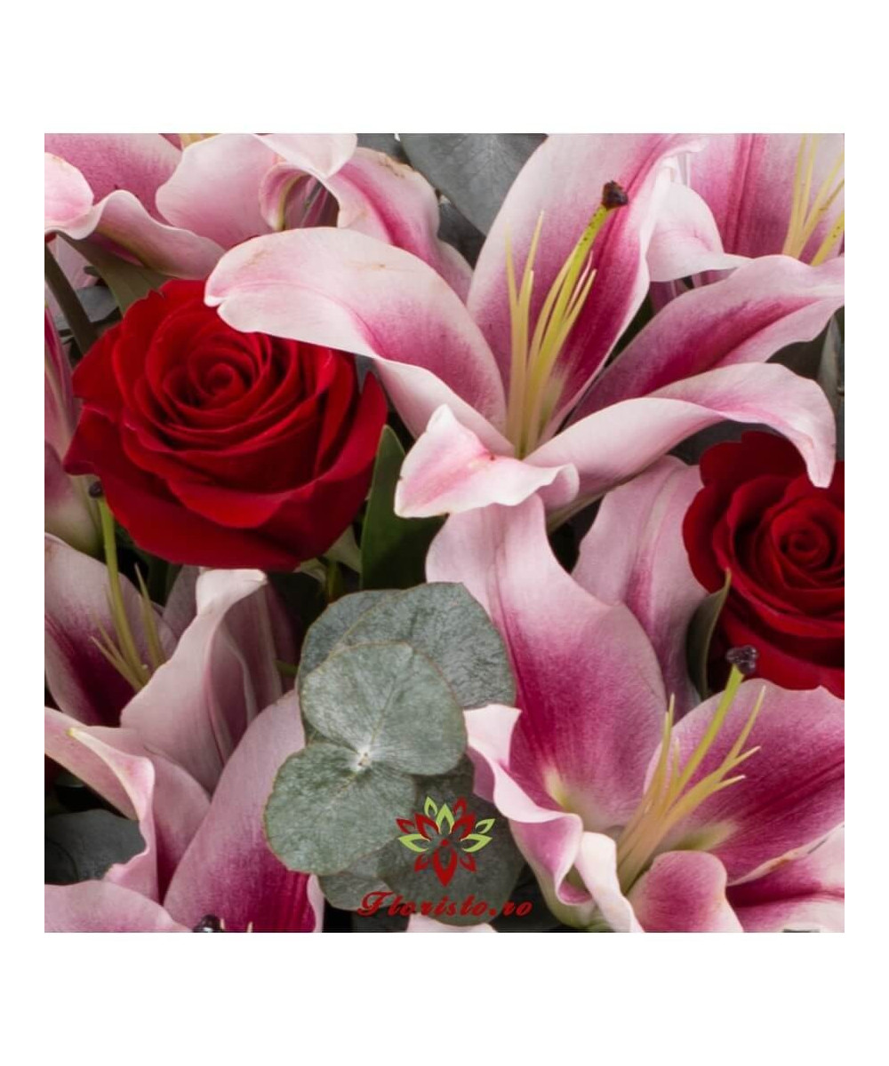Buchet Crini roz si Trandafiri Rosii