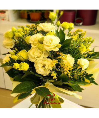 Buchet Lisianthus alb si Solidago