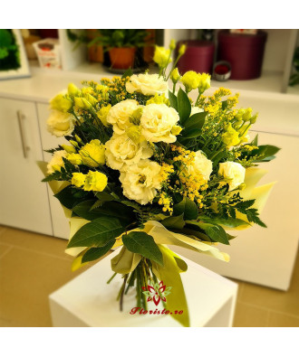 Buchet Lisianthus alb si Solidago